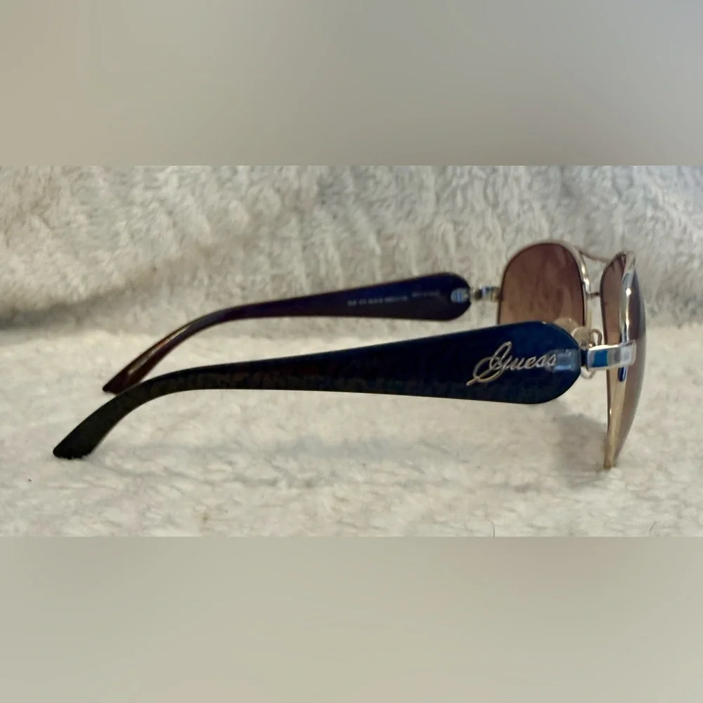 GUESS 90’s Aviators Brown Gradient Lenses in Gold Frames Logo on Leopard Arms